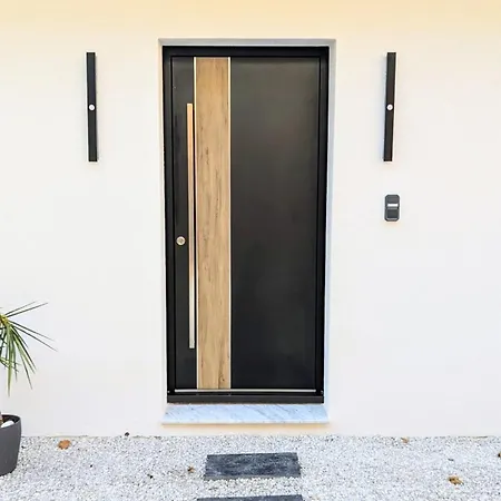 Olive Grove Retreat * La Trinite